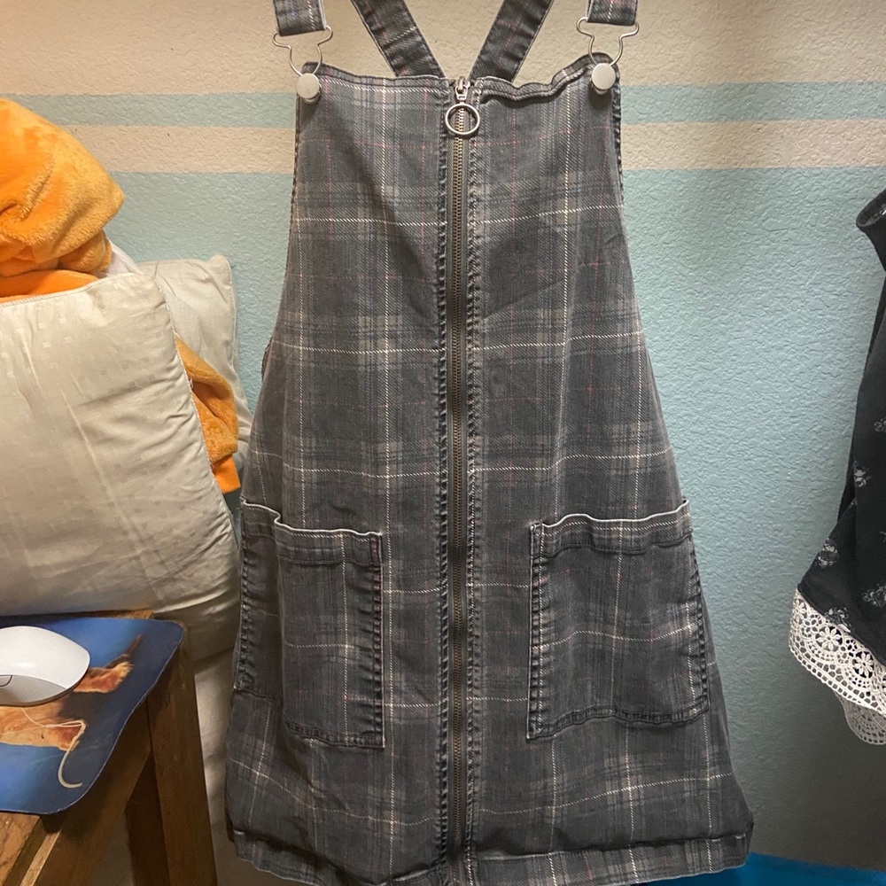 Overall dress zip up w pockets